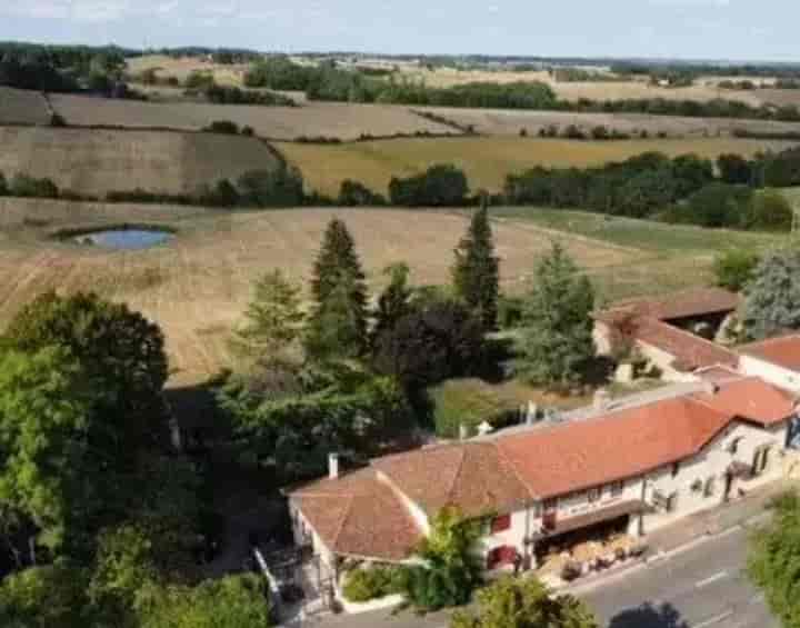 9 bedrooms house for sale in  France