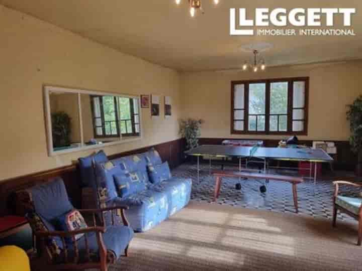 2 bedrooms house for sale in Chatelain, France