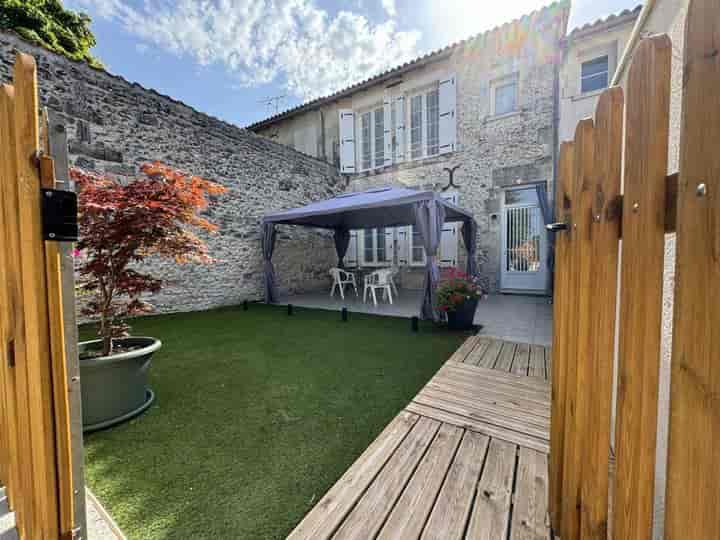 2 bedrooms house for sale in  France