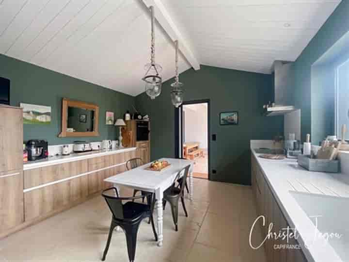 4 bedrooms house for sale in La Flotte, France