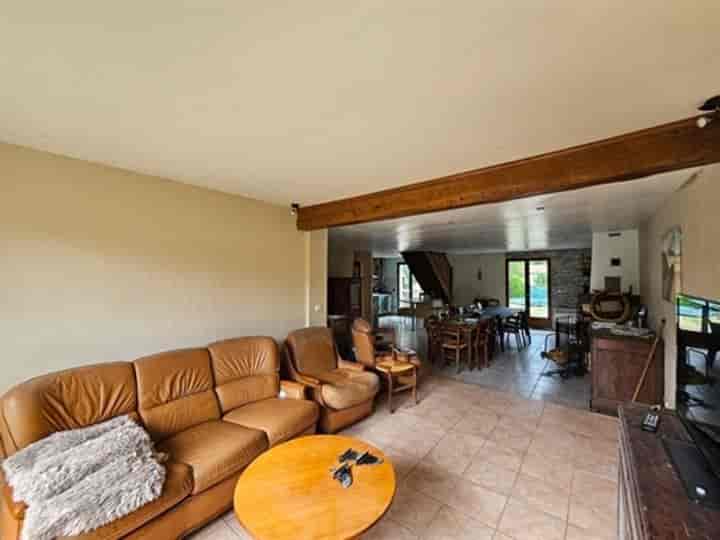 6 bedrooms house for sale in Montsauche-les-Settons, France