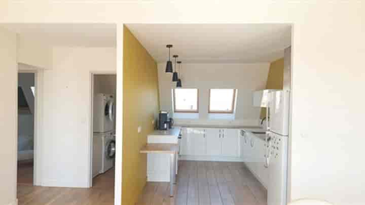 4 bedrooms apartment for sale in Rochefort, France