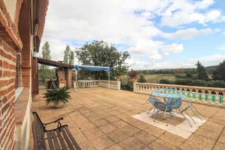 5 bedrooms house for sale in MOISSAC, France