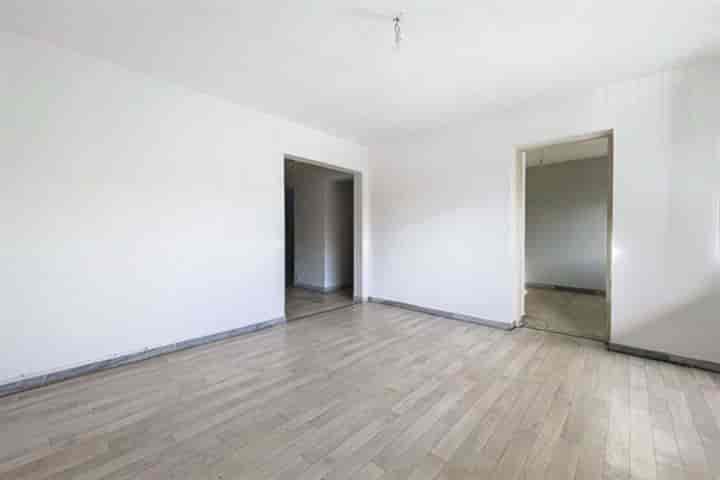 2 bedrooms apartment for sale in Apt, France