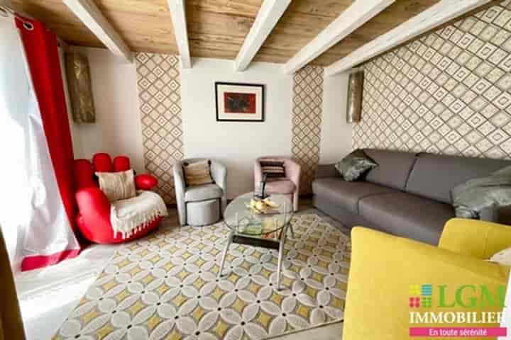 8 bedrooms other for sale in Taller, France