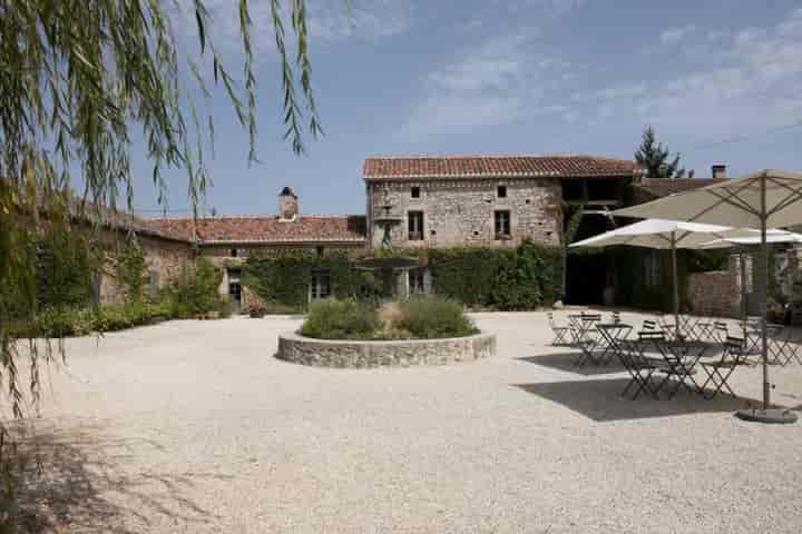 7 bedrooms house for sale in vire sur lot, France