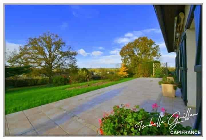 3 bedrooms house for sale in Vallenay, France