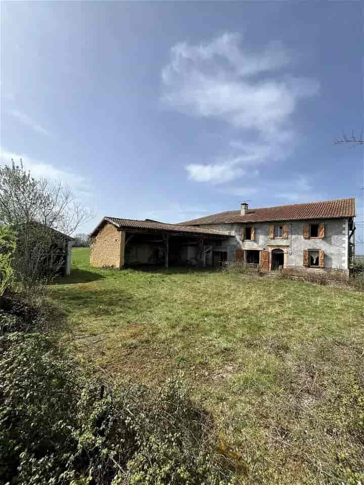 5 bedrooms house for sale in  France