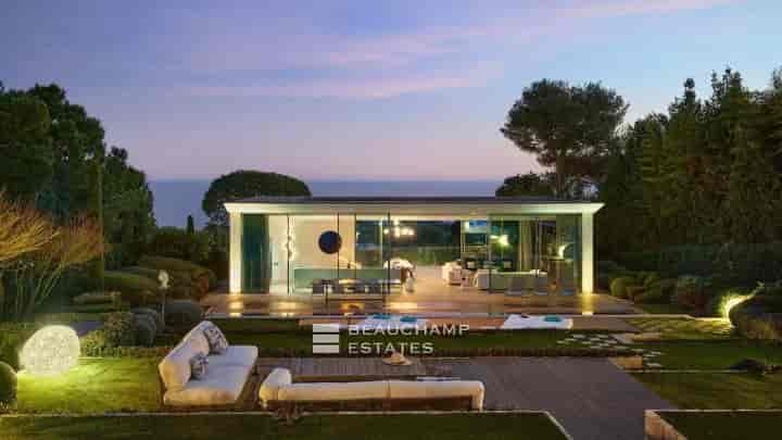 5 bedrooms house for sale in  France