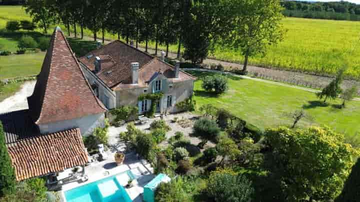 5 bedrooms house for sale in AUBETERRE SUR DRONNE, France