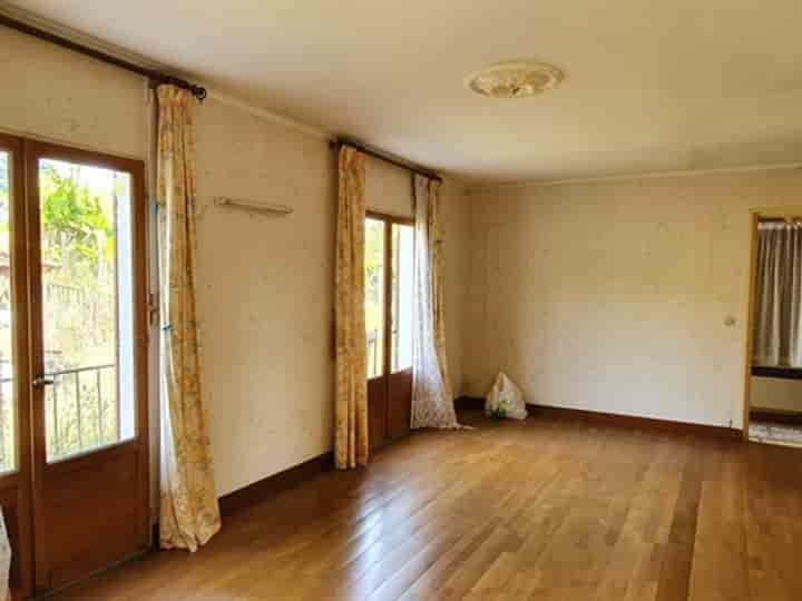 2 bedrooms house for sale in Cozes, France