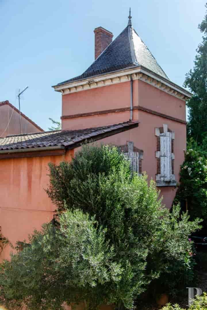 13 bedrooms house for sale in Saint-Clair-du-Rhone, France