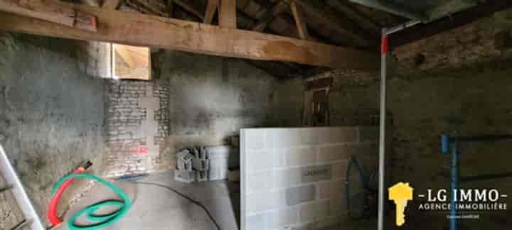 1 bedroom house for sale in Pons, France