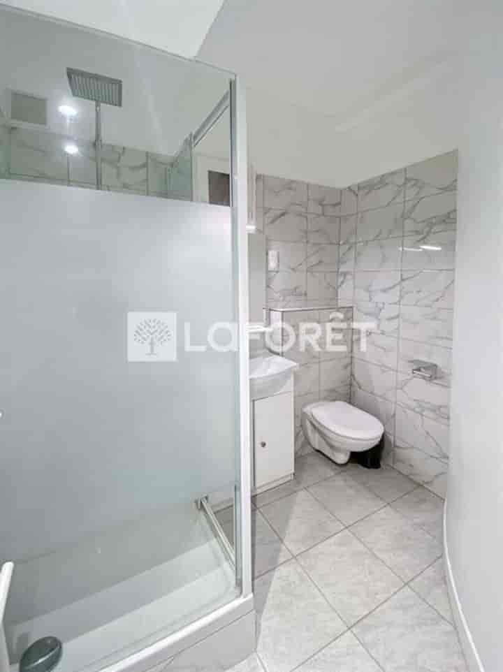 Apartment for sale in Paris 18eme, France