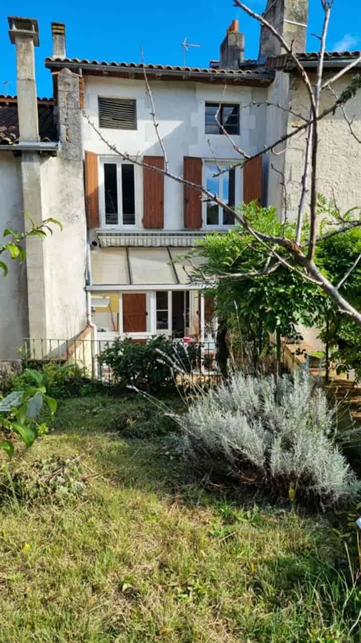 2 bedrooms other for sale in Nontron, France