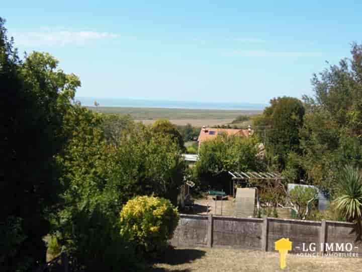 2 bedrooms house for sale in Mortagne-sur-Gironde, France