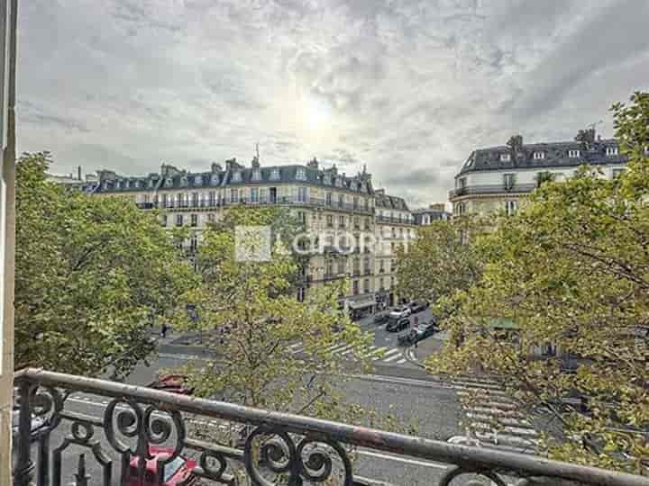 2 bedrooms apartment for sale in Paris 8eme, France