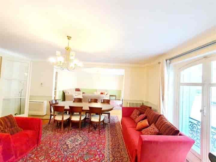 4 bedrooms apartment for sale in Paris 8eme, France