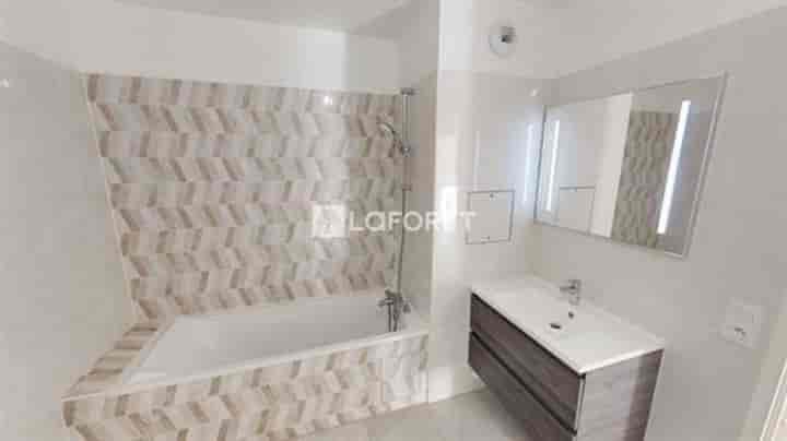 2 bedrooms house for sale in Nanterre, France