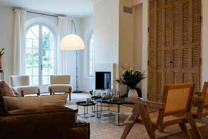 6 bedrooms other for sale in Aix-en-Provence, France