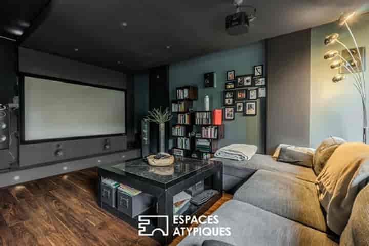 5 bedrooms house for sale in Lire, France