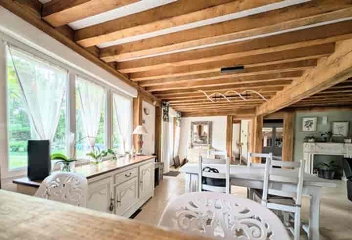 5 bedrooms house for sale in Courtenay, France