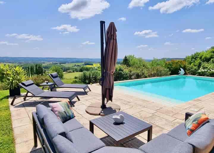 5 bedrooms house for sale in  France