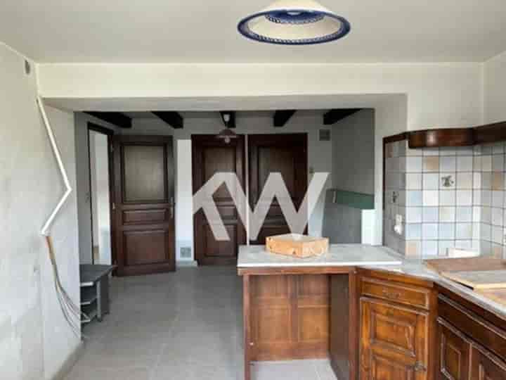 1 bedroom apartment for sale in Nimes, France