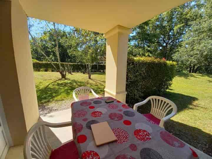 1 bedroom apartment for sale in Monflanquin, France