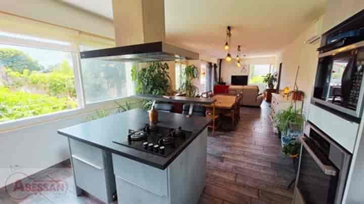 3 bedrooms house for sale in Saint-Jean-de-Maruejols-et-Avejan, France