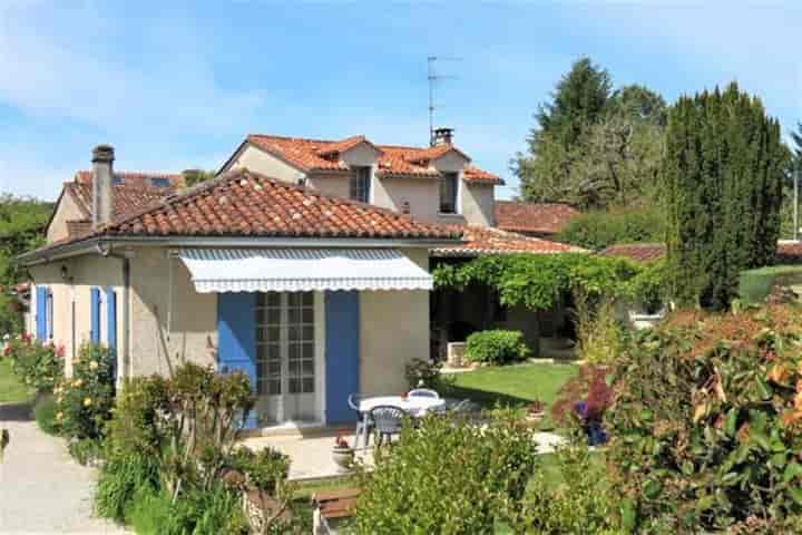 5 bedrooms house for sale in  France