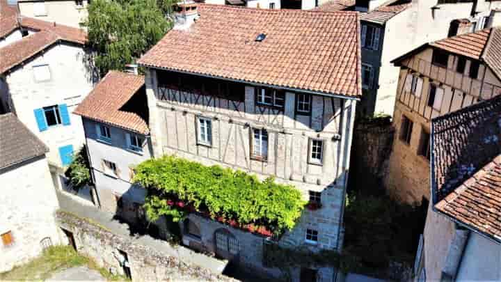 6 bedrooms house for sale in FIGEAC, France