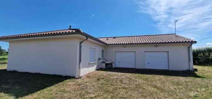 3 bedrooms house for sale in Saint-Yan, France