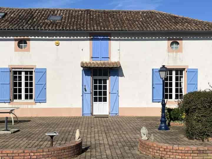 4 bedrooms house for sale in  France