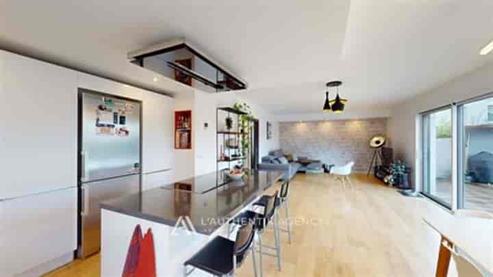 6 bedrooms house for sale in Mommenheim, France