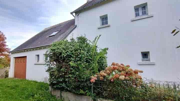 6 bedrooms house for sale in Combrit, France