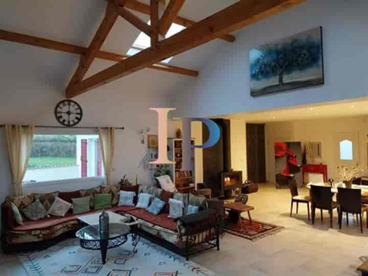 3 bedrooms house for sale in Charlieu, France