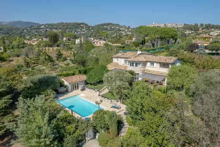 5 bedrooms house for sale in  France