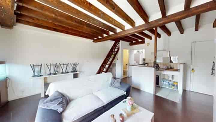 2 bedrooms apartment for sale in Nemours, France