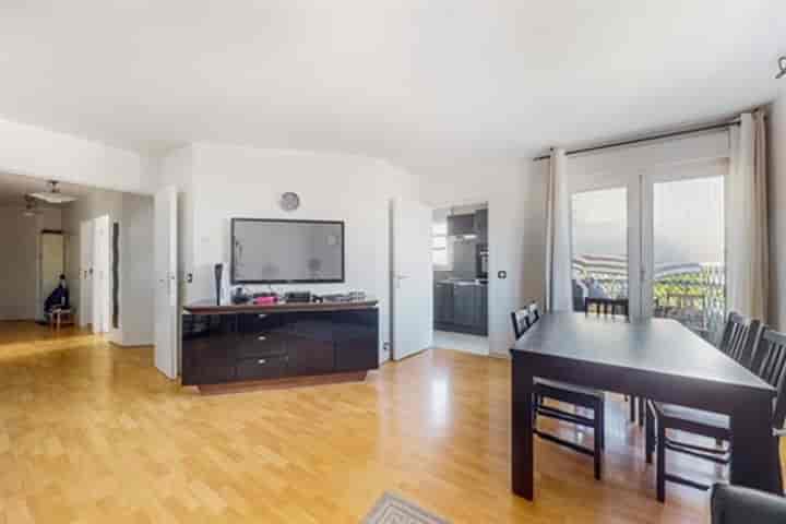 2 bedrooms apartment for sale in Villeneuve-la-Garenne, France