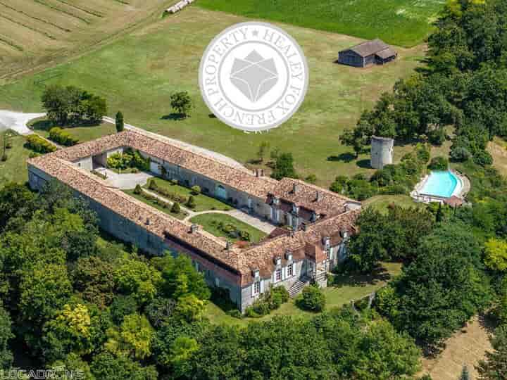 6 bedrooms house for sale in  France