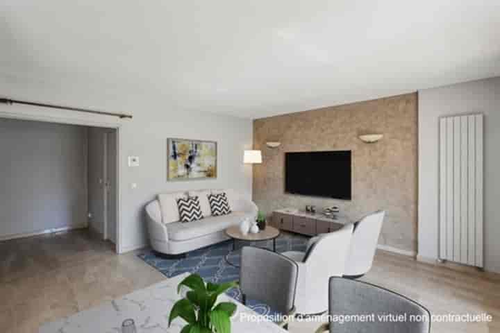 3 bedrooms other for sale in Lyon 4eme, France