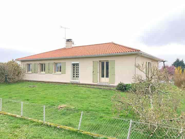 5 bedrooms house for sale in manot, France