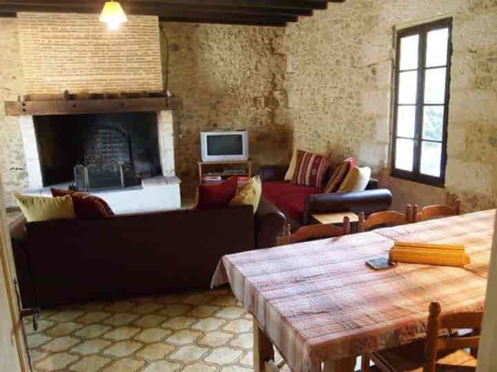 5 bedrooms house for sale in Creysse, France
