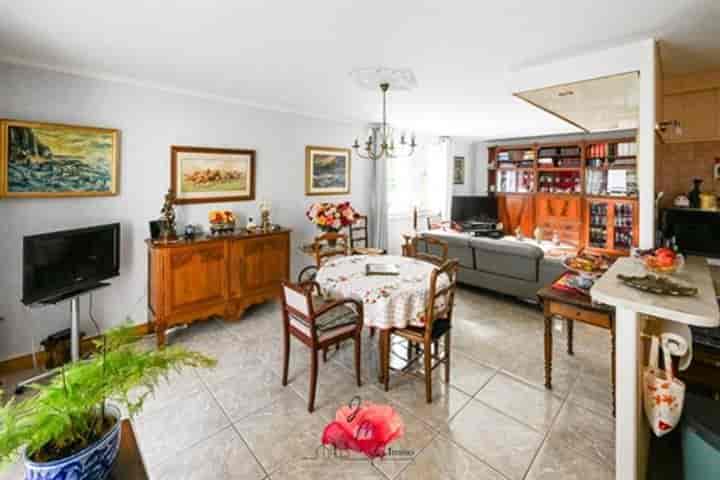 2 bedrooms other for sale in Sainte-Adresse, France