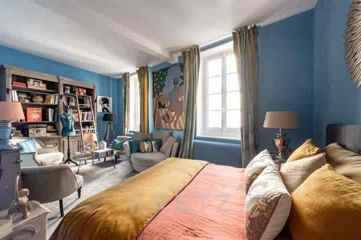 2 bedrooms apartment for sale in Paris 7eme, France