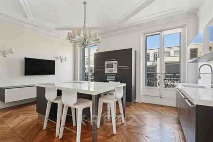 3 bedrooms apartment for sale in Paris 1er, France