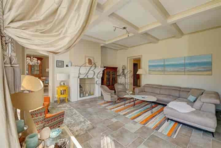 5 bedrooms house for sale in Montbazon, France
