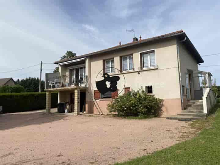 3 bedrooms house for sale in Saint-Gerand-le-Puy, France