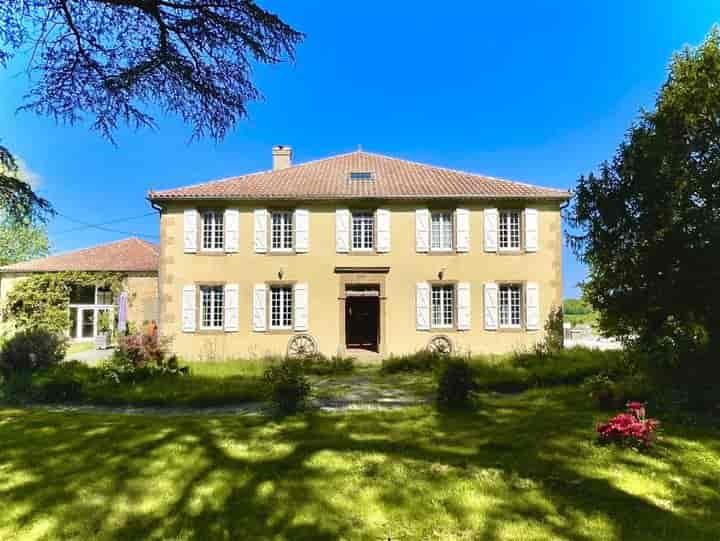 7 bedrooms house for sale in MARGOUET MEYMES, France